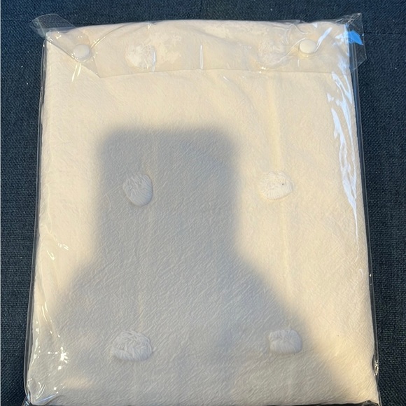 Urban Habitat Ivory Window Curtains (X2) - Picture 3 of 7